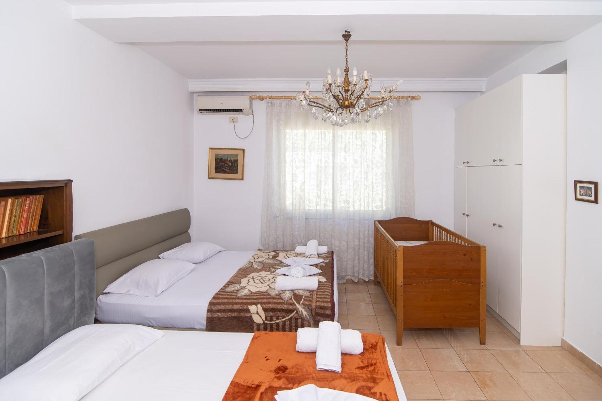 Vintage Blloku Apartment Тирана Екстер'єр фото