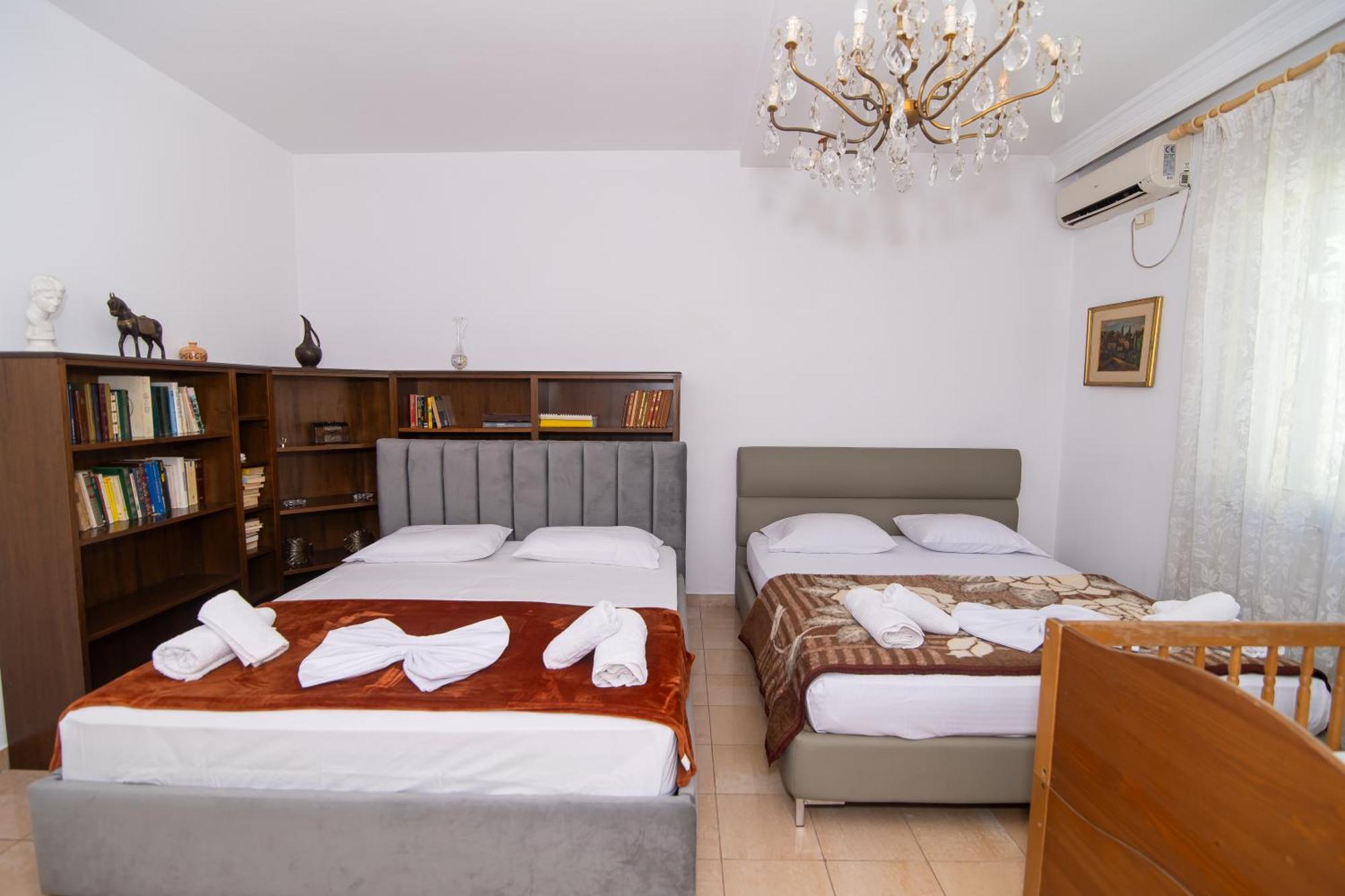 Vintage Blloku Apartment Тирана Екстер'єр фото