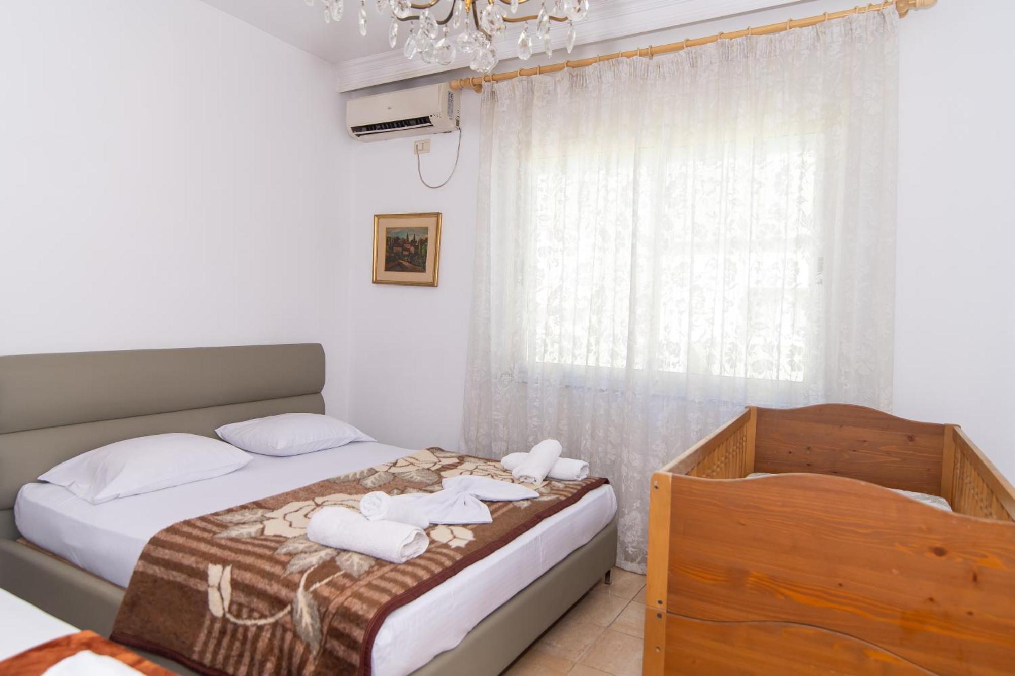 Vintage Blloku Apartment Тирана Екстер'єр фото