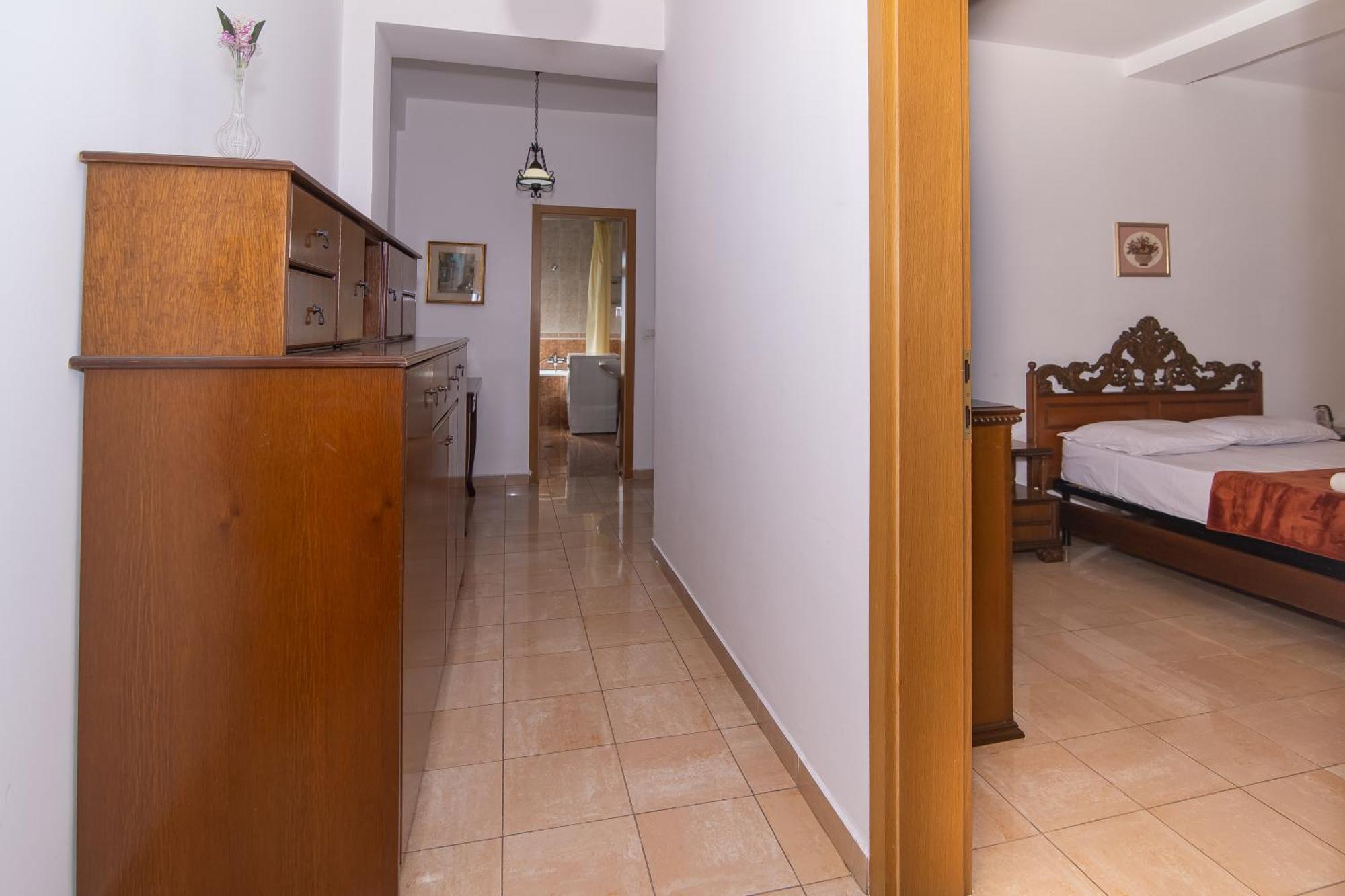 Vintage Blloku Apartment Тирана Екстер'єр фото